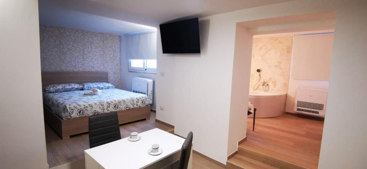 Апартаменты Francy'S House Триджано Экстерьер фото